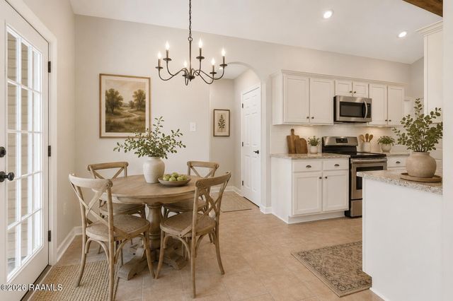 105 Nestling Cove, Carencro, LA 70520