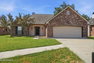 105 Nestling Cove, Carencro, LA 70520