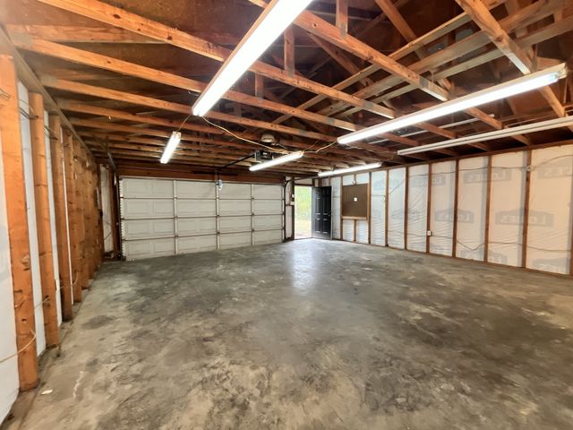 154 Sierra Madre Street, Payne Springs, TX 75156