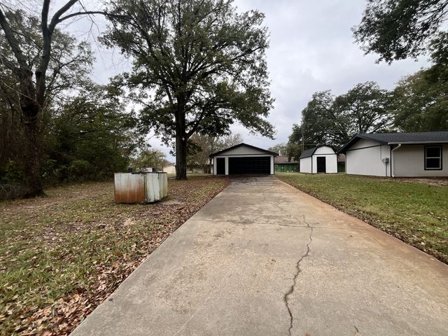 154 Sierra Madre Street, Payne Springs, TX 75156