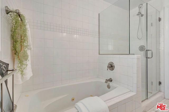 6629 Bobbyboyar Avenue, West Hills (los Angeles), CA 91307