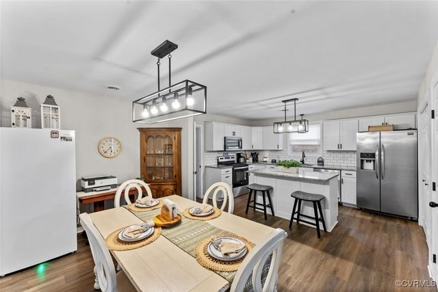204 Prince Albert Ave, Colonial Heights, VA 23834