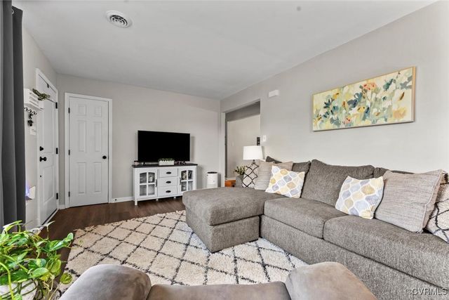 204 Prince Albert Ave, Colonial Heights, VA 23834