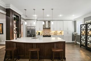 3733 West End Ave Apt 206, Nashville, TN 37205