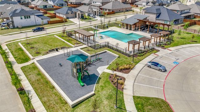 918 Hawthorn Lane, Mansfield, TX 76063
