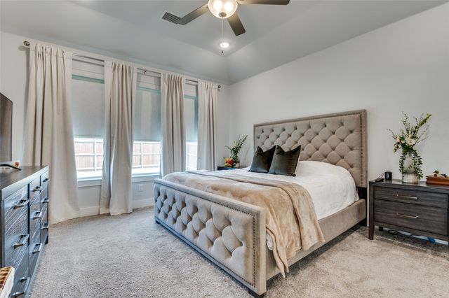 918 Hawthorn Lane, Mansfield, TX 76063