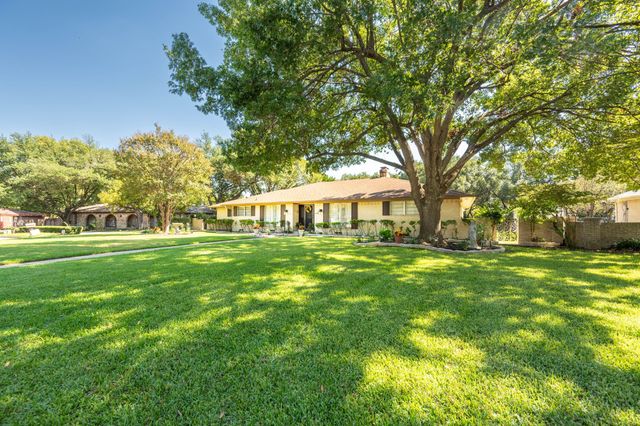 1706 Dakota Drive, Garland, TX 75043