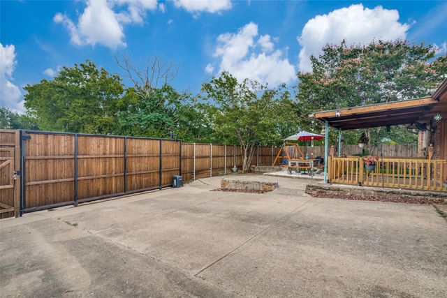 4210 Mayflower Drive, Garland, TX 75043