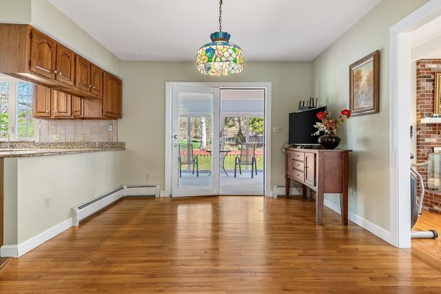 6 Drury Plains Road, Stratham, NH 03885