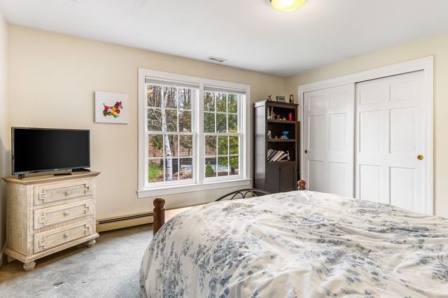 6 Drury Plains Road, Stratham, NH 03885