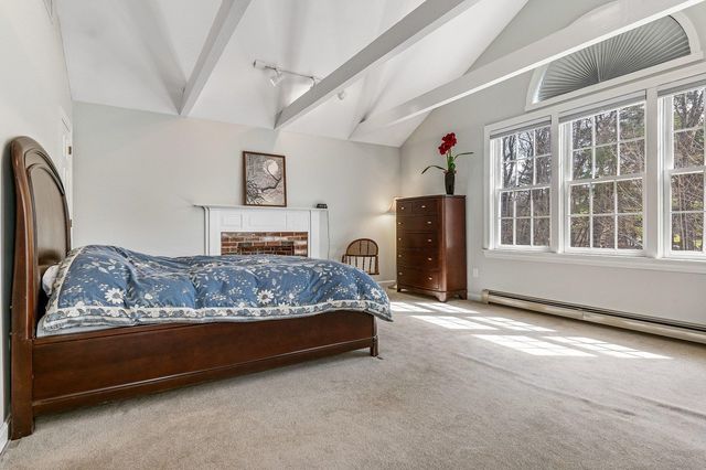 6 Drury Plains Road, Stratham, NH 03885