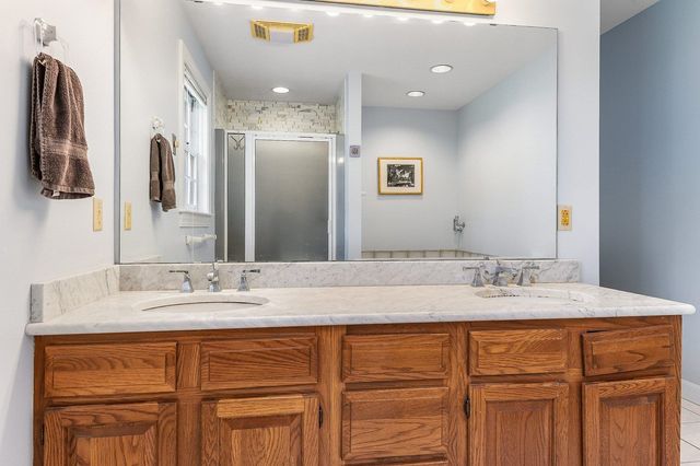 6 Drury Plains Road, Stratham, NH 03885