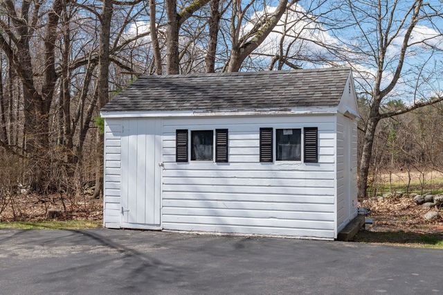 6 Drury Plains Road, Stratham, NH 03885