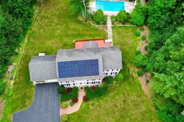 6 Drury Plains Road, Stratham, NH 03885