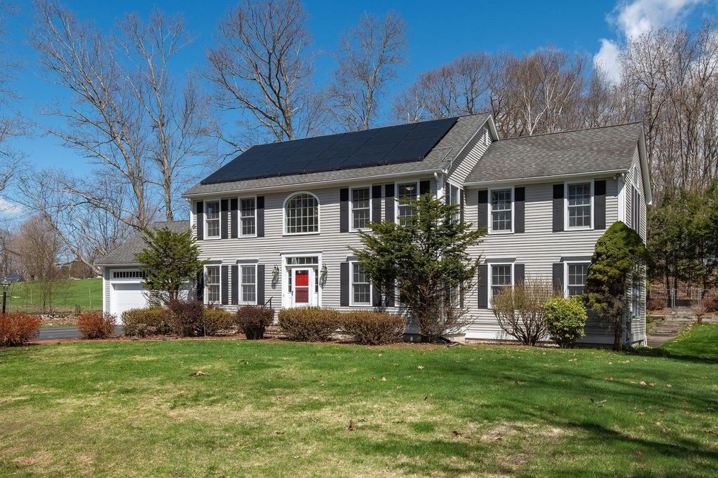 6 Drury Plains Road, Stratham, NH 03885