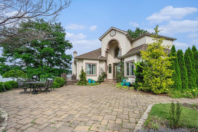 265 Lakeshore Drive, Battle Creek, MI 49015