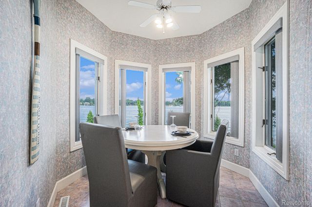 265 Lakeshore Drive, Battle Creek, MI 49015