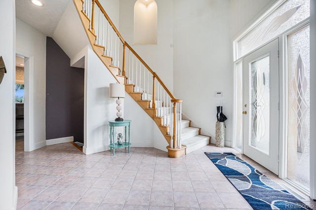 265 Lakeshore Drive, Battle Creek, MI 49015