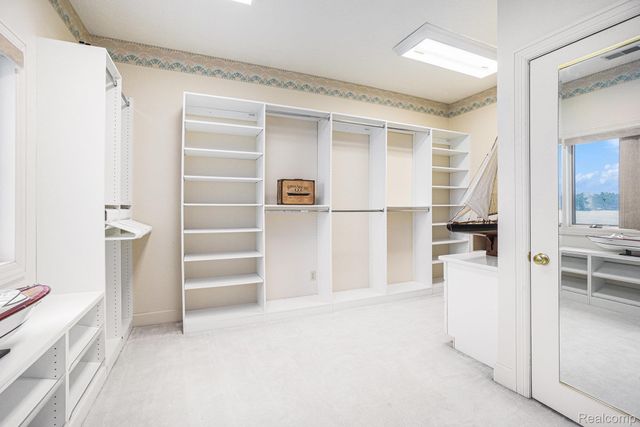 265 Lakeshore Drive, Battle Creek, MI 49015