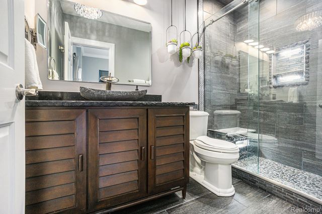 265 Lakeshore Drive, Battle Creek, MI 49015