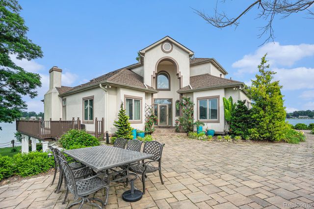 265 Lakeshore Drive, Battle Creek, MI 49015