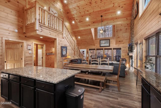 2804 Murray Ridge Road, Sevierville, TN 37876