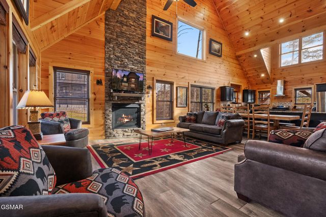 2804 Murray Ridge Road, Sevierville, TN 37876