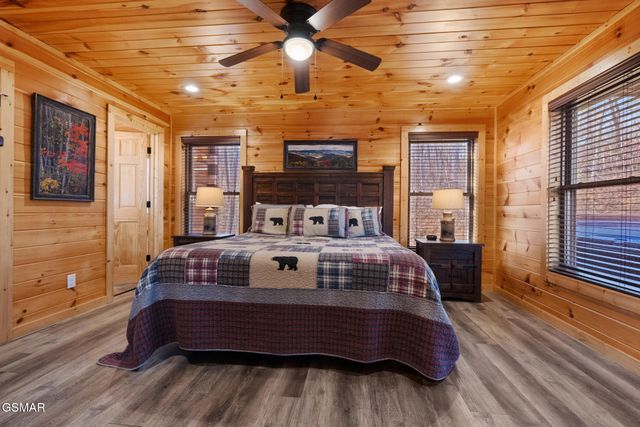 2804 Murray Ridge Road, Sevierville, TN 37876