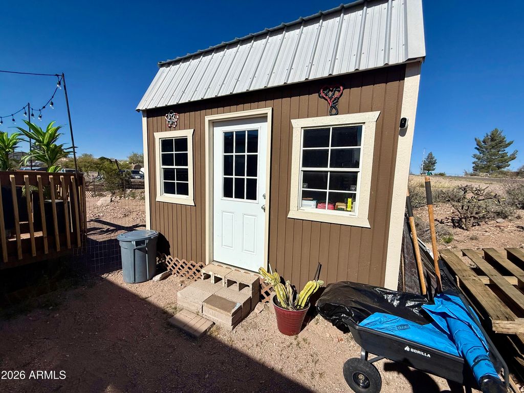 Image 23 of property listing at 1091 N Camino San Rafael Road, Tombstone, AZ 85638