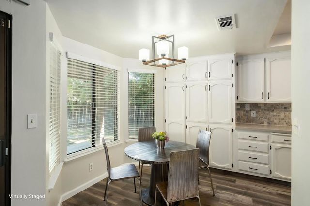 7570 N 6th Street, Fresno, CA 93720