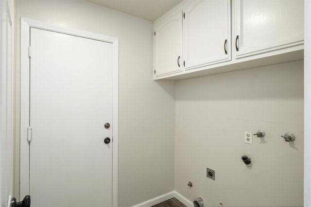 7570 N 6th Street, Fresno, CA 93720