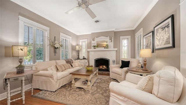 1751 FLOYD STREET, Sarasota, FL 34239