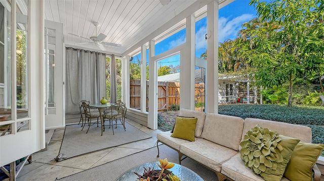 1751 FLOYD STREET, Sarasota, FL 34239