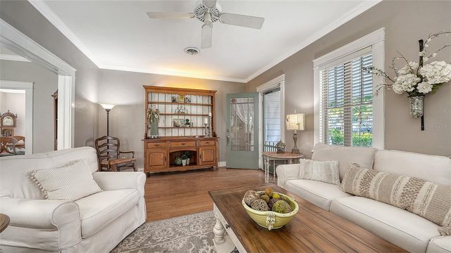 1751 FLOYD STREET, Sarasota, FL 34239