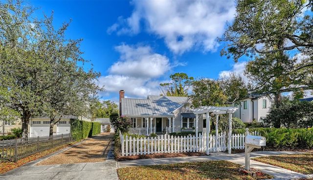 1751 FLOYD STREET, Sarasota, FL 34239