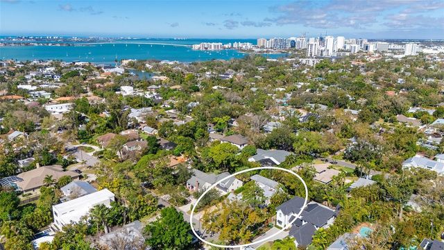 1751 FLOYD STREET, Sarasota, FL 34239