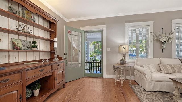 1751 FLOYD STREET, Sarasota, FL 34239