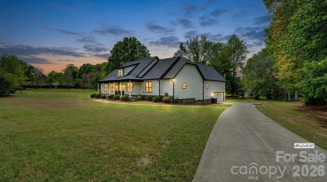 1775 Enochville Road, Kannapolis, NC 28081