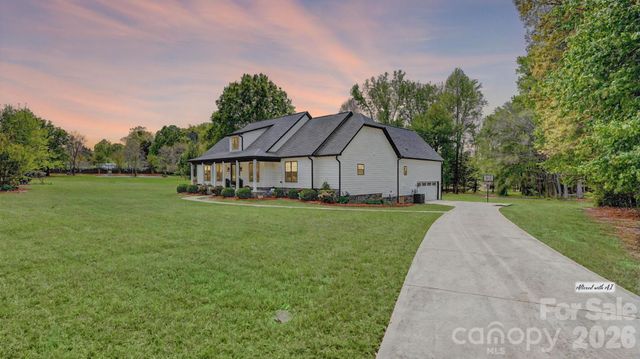 1775 Enochville Road, Kannapolis, NC 28081