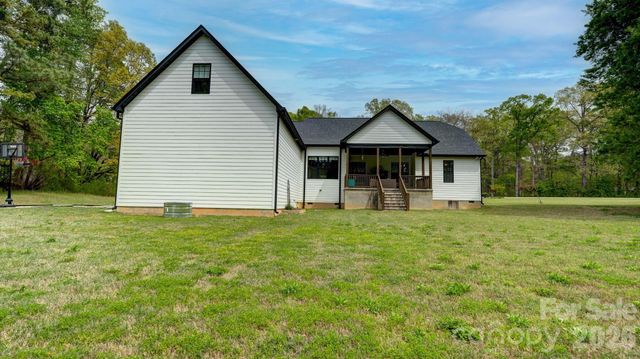 1775 Enochville Road, Kannapolis, NC 28081