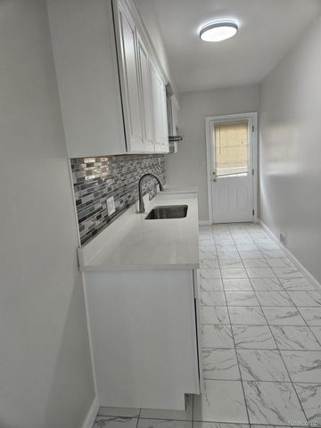 3514 BATES Drive, Sterling Heights, MI 48310