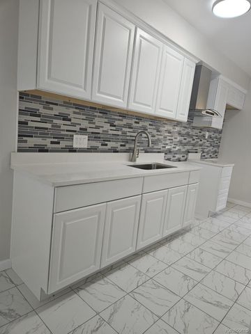 3514 BATES Drive, Sterling Heights, MI 48310