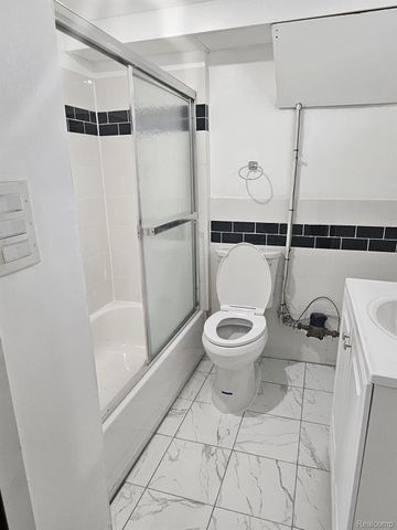 3514 BATES Drive, Sterling Heights, MI 48310