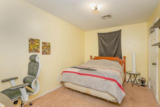 1504 Lawton, Moore, OK 73160
