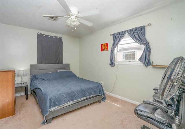 1504 Lawton, Moore, OK 73160
