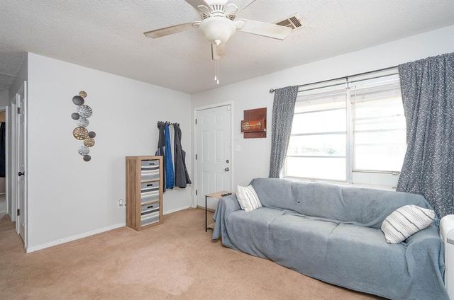 1504 Lawton, Moore, OK 73160