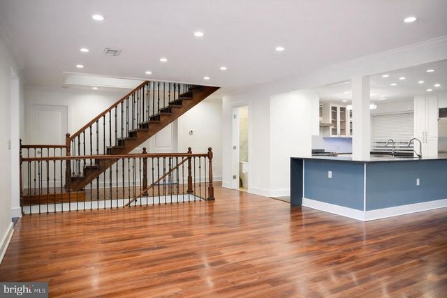 1633 KALMIA RD NW, Washington, DC 20012
