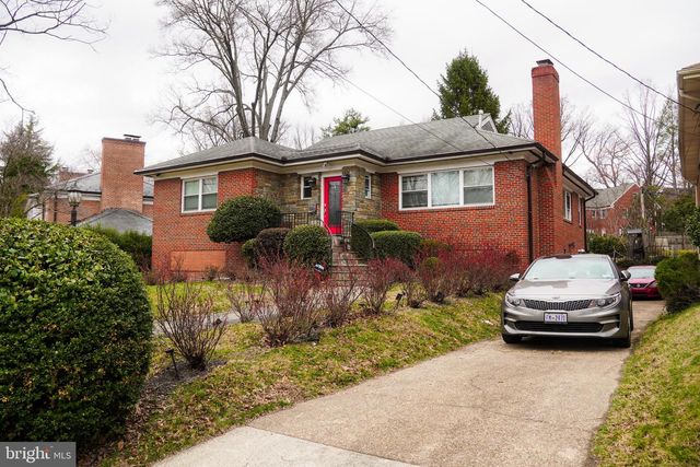 1633 KALMIA RD NW, Washington, DC 20012