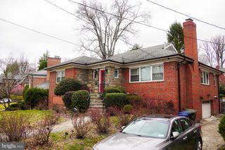 1633 KALMIA RD NW, Washington, DC 20012