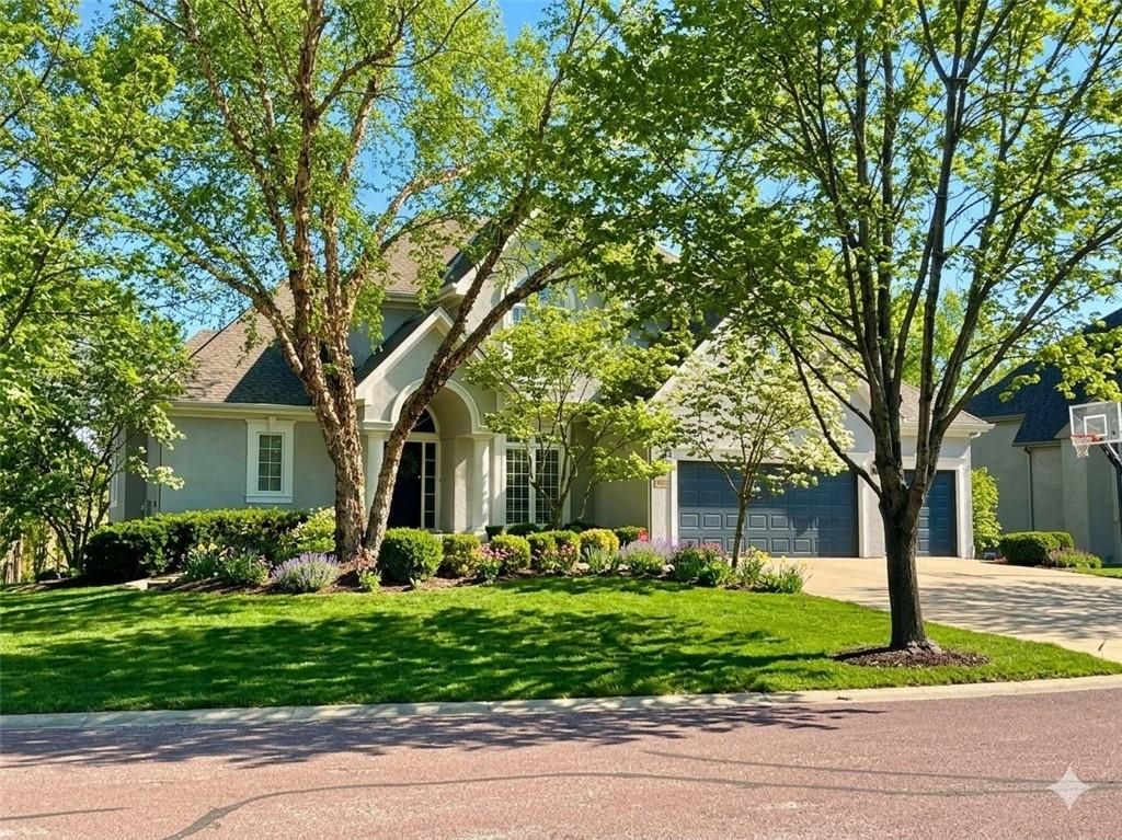 5728 W 146 Street, Overland Park, KS 66223
